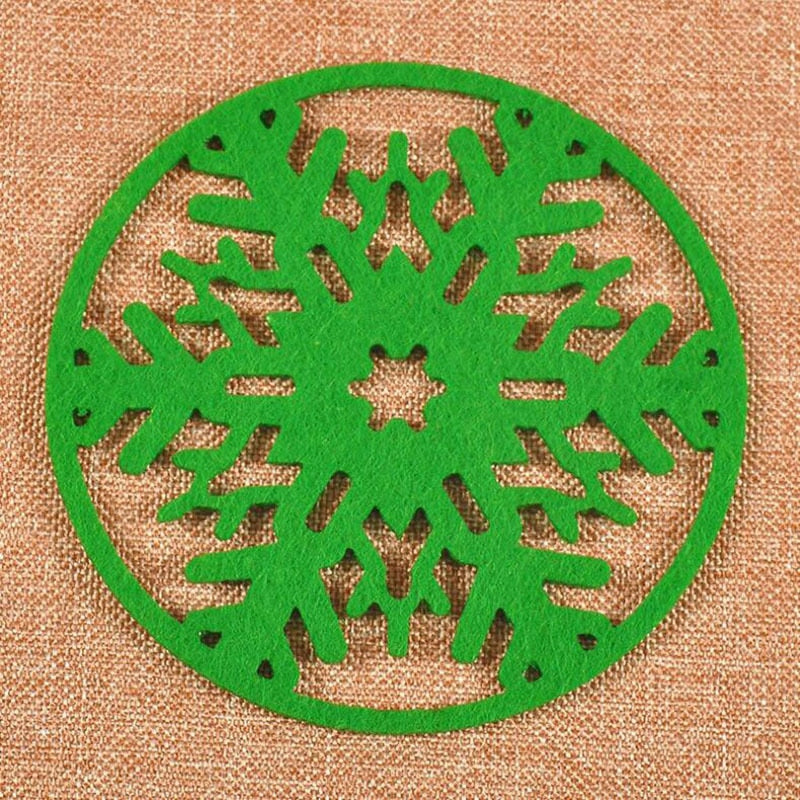 2Pcs 10cm Snowflake Shape Felt Round Dining Pad Christmas Party DIY Kitchen Decor Home Heat Insulation Xmas Mat Decoration 62298