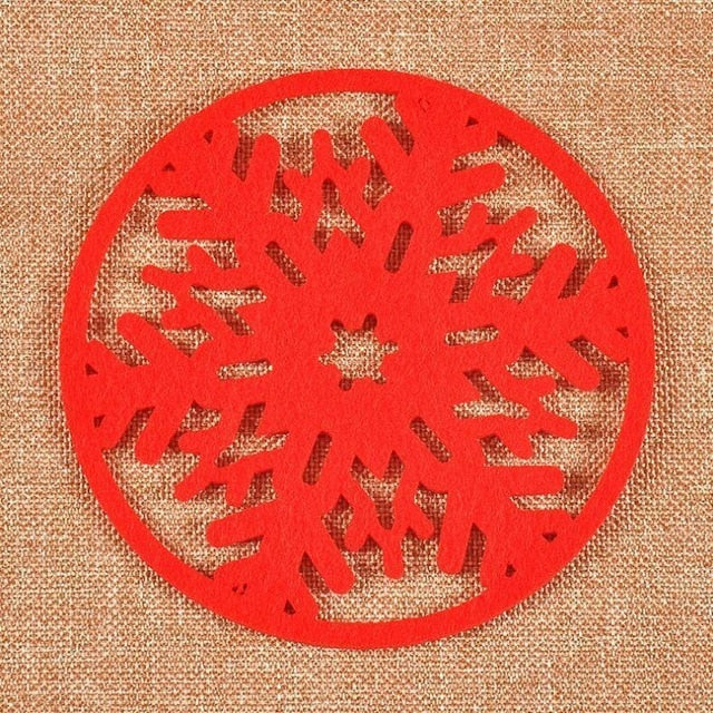 2Pcs 10cm Snowflake Shape Felt Round Dining Pad Christmas Party DIY Kitchen Decor Home Heat Insulation Xmas Mat Decoration 62298